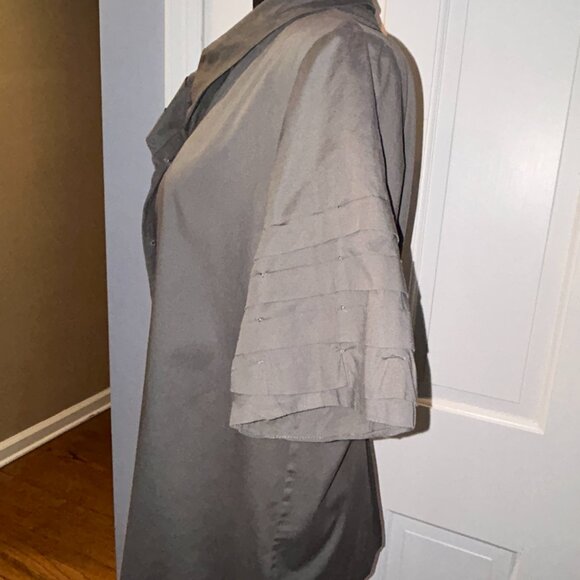 Ischiko Taupe Cotton Button top, US 10, Minimalist Lagenlook - Picture 5 of 10